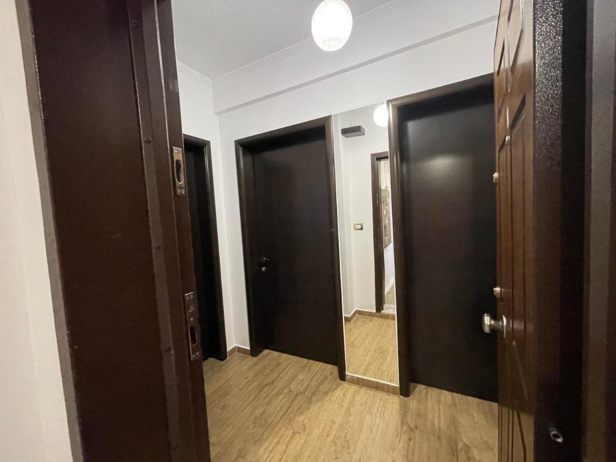 Centre Hotel Берат Экстерьер фото